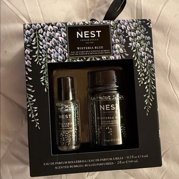 NEST Fragrances Wisteria Blue Bath Soak & Bubbles Set - Picture 1 of 1